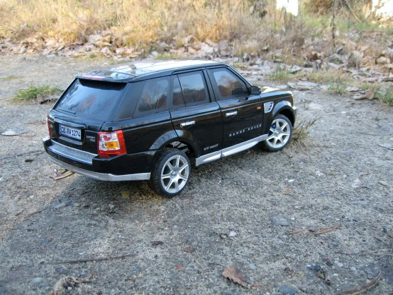 Range Rover im natürlichen Revier.
